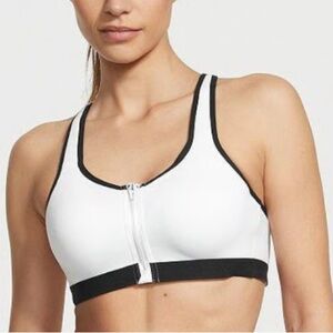 Victoria’s Secret On Point Knock Out  Front Close Racerback Sports Bra 40C